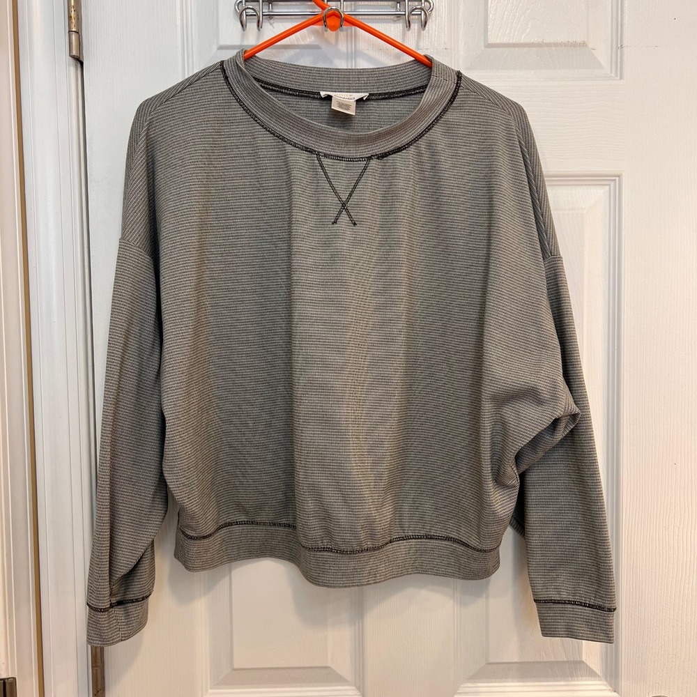 URBAN ROMANTICS‎ Striped Crewneck Sweatshirt